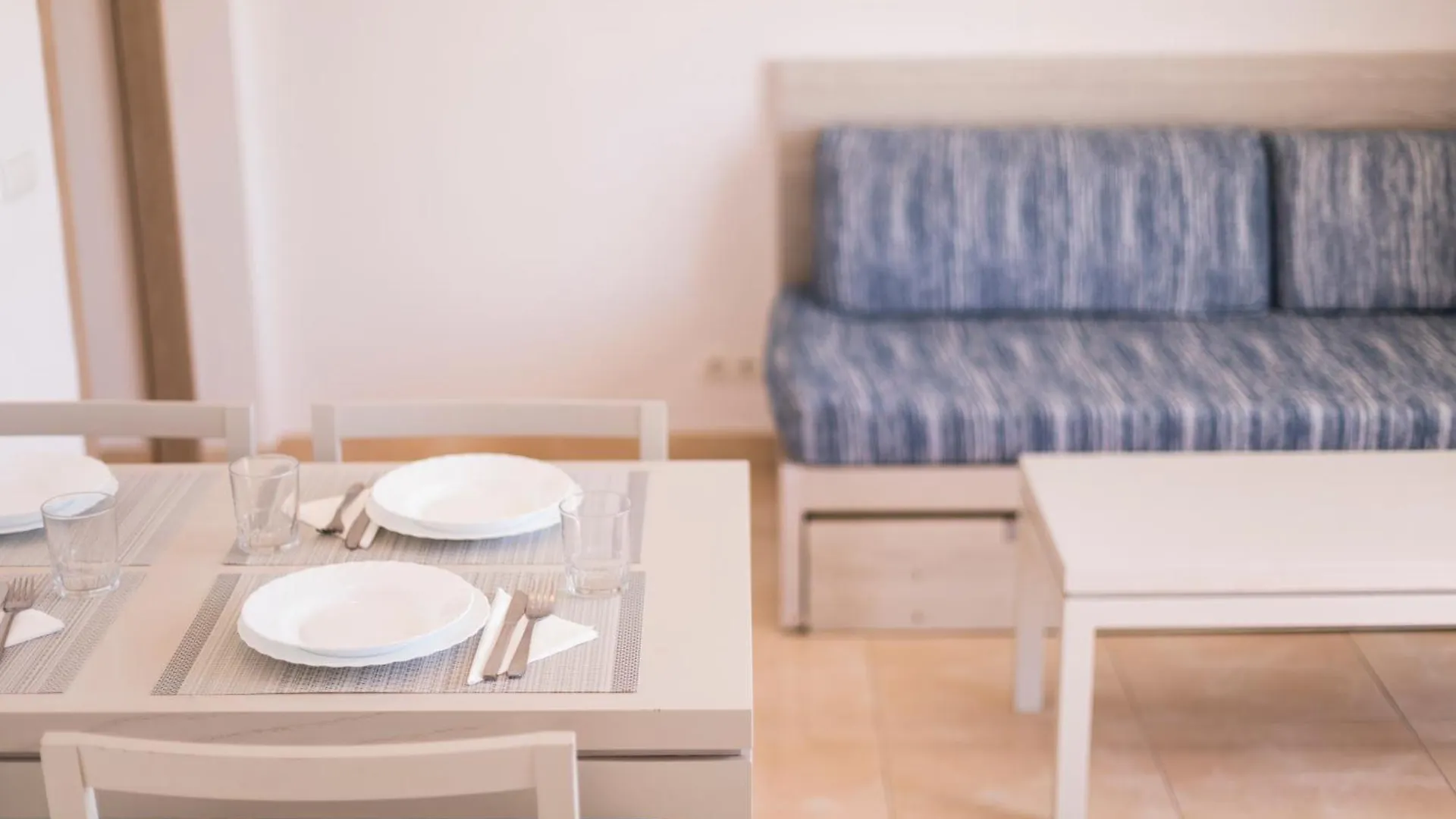 Avenida - Mc Apartments Ibiza